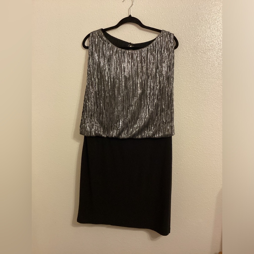Scarlett Sleeveless Metallic Party Dress Size 12